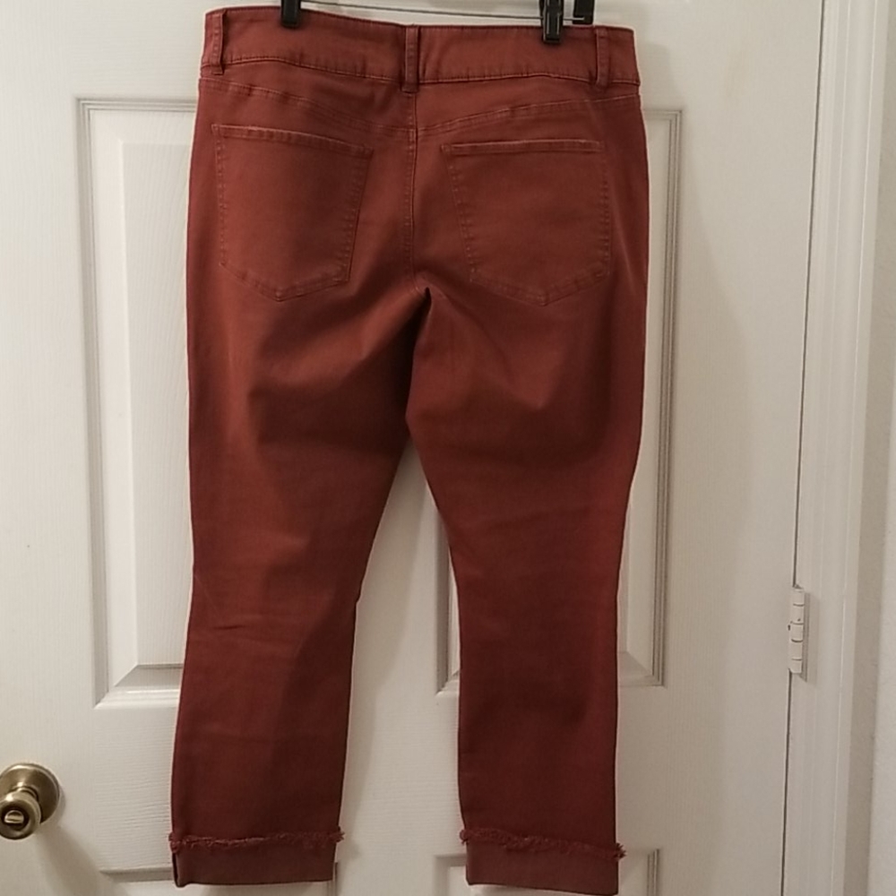 Jeans - Picture 2 of 2